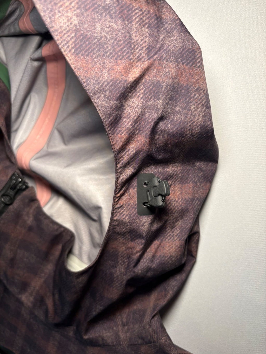SS18 “NOISE” Plaid Rainjacket