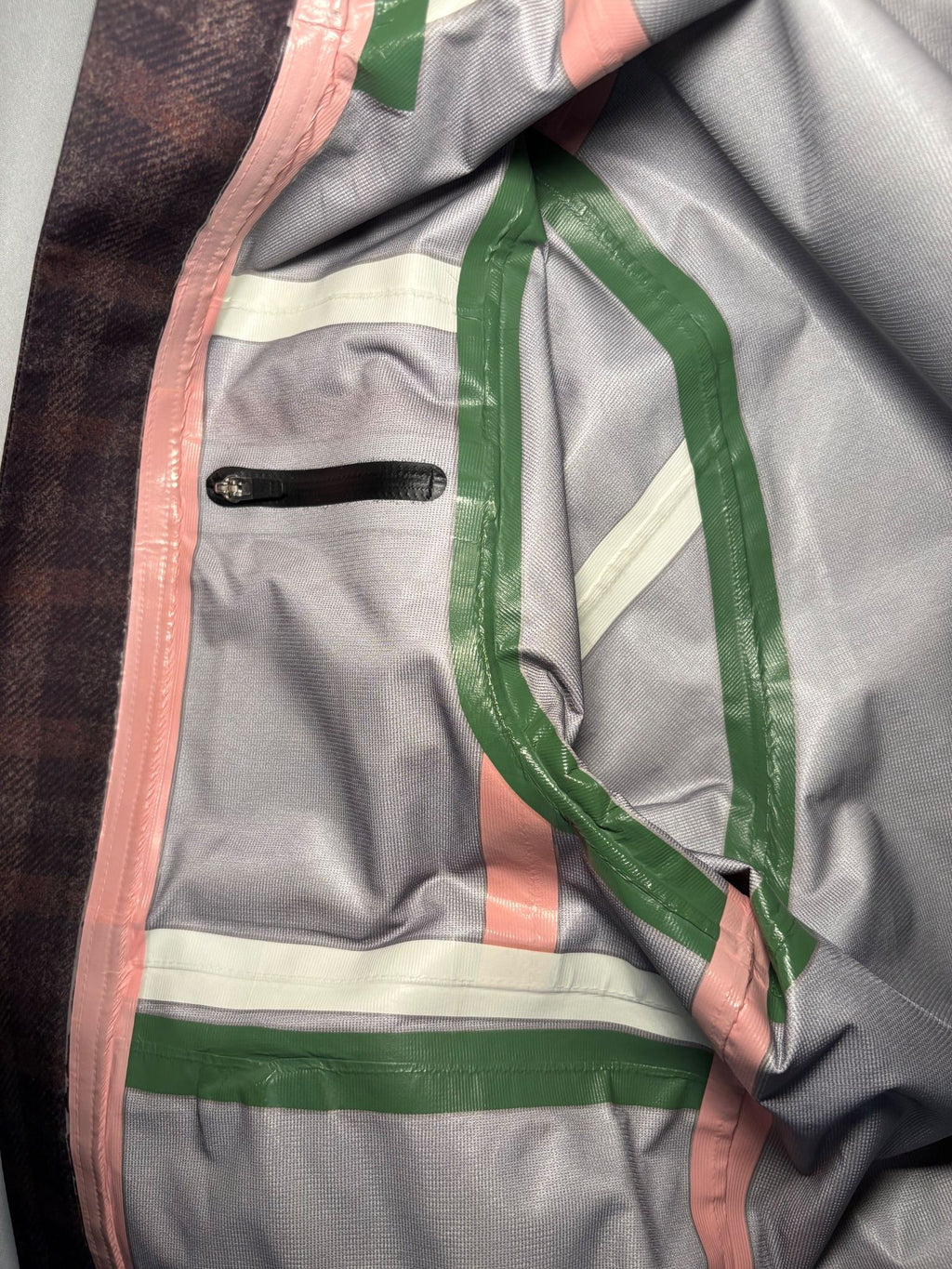 SS18 “NOISE” Plaid Rainjacket